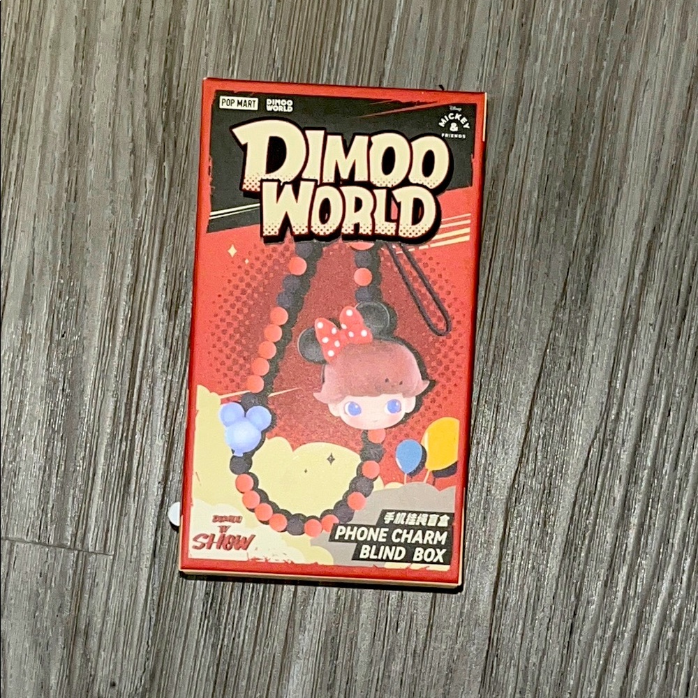 Dimoo World Disney ‘Chip and Dale’ Phone Charm Blind Box